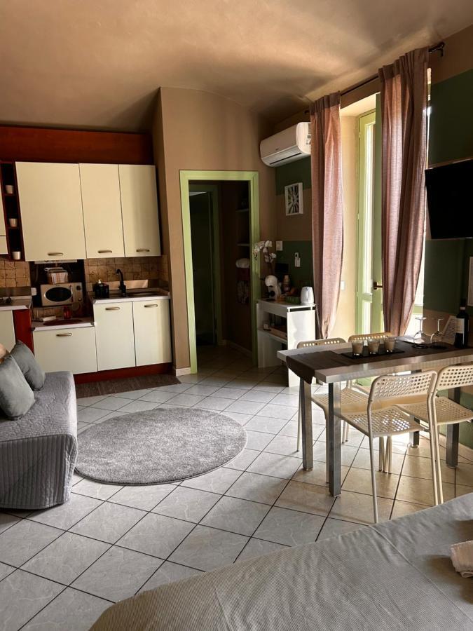Апартаменты Bon Bon Del Corso Con Terrazzo E Aria Condizionata Асти Экстерьер фото